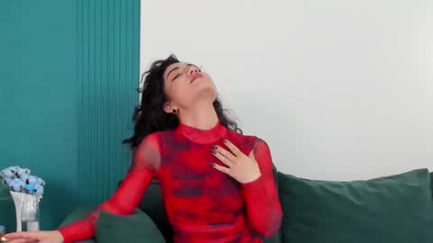 Maya online show from February 26, 2:25 pm