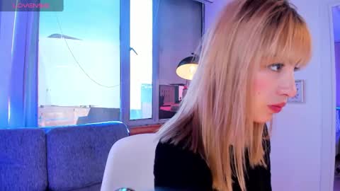 Snapshot of mayajhons chatting on September 16, 12:28 pm Mayajhons online show from September 16, 12:28 pm