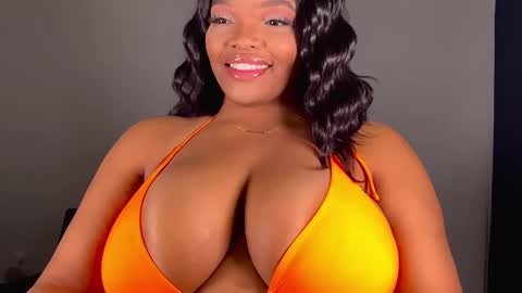 MayBabi online show from December 22, 11:11 am