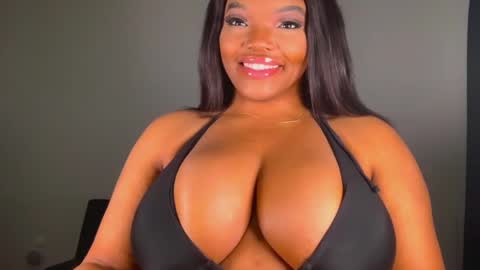 MayBabi online show from January 26, 12:11 pm