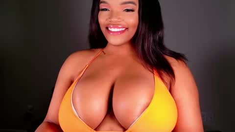 MayBabi online show from February 10, 11:46 am