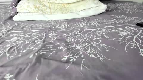 Snapshot of maybelline_666 chatting on September 22, 9:39 pm Maybelline69 online show from September 22, 9:39 pm