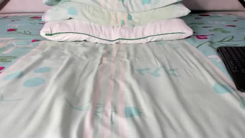 Snapshot of maybelline_666 chatting on November 24, 11:04 pm Maybelline69 online show from November 24, 11:04 pm