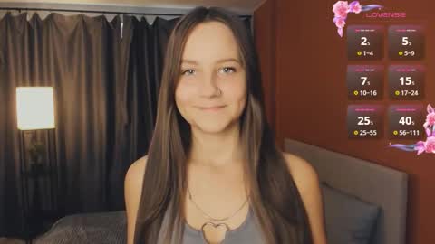 Snapshot of maysday chatting on October 18, 1:34 pm May online show from October 18, 1:34 pm