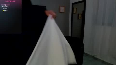 Mayu KIm online show from November 5, 11:10 am