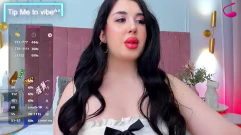 MayaLevi online show from September 12, 7:25 pm