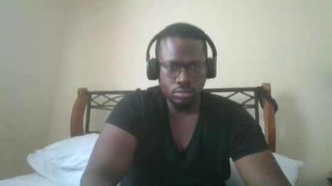 Mark online show from October 18, 8:20 pm