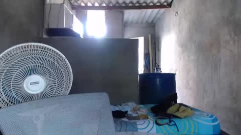 Mcgregor online show from December 14, 8:29 pm