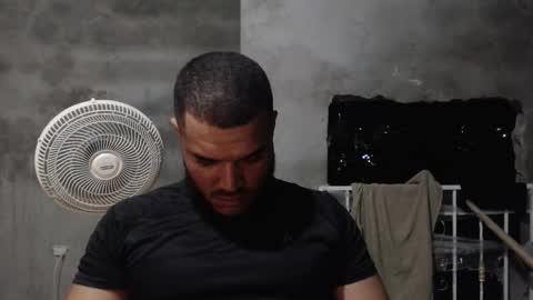 Mcgregor online show from November 30, 2:48 am