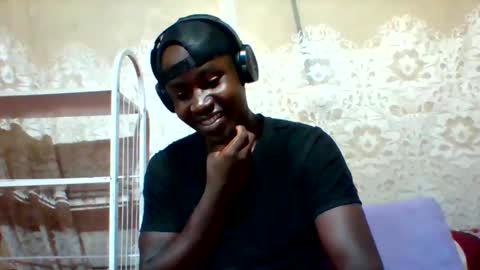 mclntz_bbc online show from February 15, 6:02 am