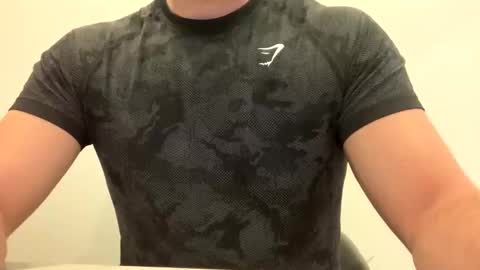 Snapshot of mcr8080 chatting on January 26, 12:33 pm mcr8080 online show from January 26, 12:33 pm