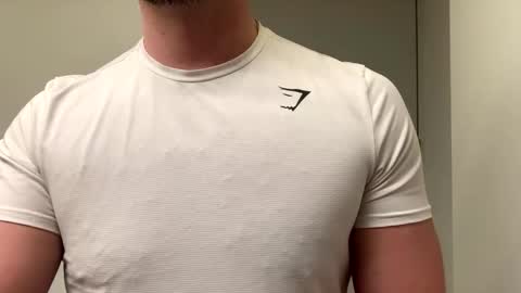 Snapshot of mcr8080 chatting on February 11, 6:08 am mcr8080 online show from February 11, 6:08 am