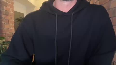 Snapshot of mcr8080 chatting on October 1, 4:24 pm mcr8080 online show from October 1, 4:24 pm