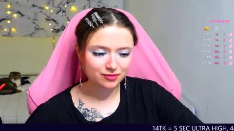 Snapshot of me_hanna chatting on March 6, 1:48 am Hanna online show from March 6, 1:48 am