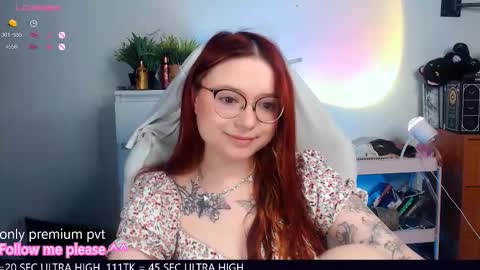 Snapshot of me_hanna chatting on October 22, 1:17 am Hanna online show from October 22, 1:17 am