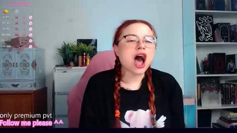 Snapshot of me_hanna chatting on November 6, 10:21 pm Hanna online show from November 6, 10:21 pm