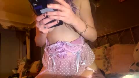 meadowmoon3 online show from September 25, 5:00 am