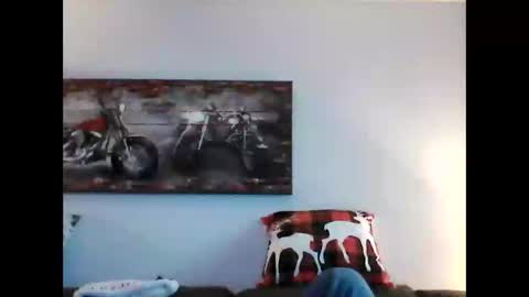 Snapshot of meathome3 chatting on December 27, 8:18 pm me at home online show from December 27, 8:18 pm