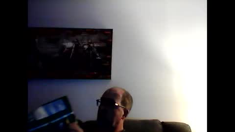 Snapshot of meathome3 chatting on March 1, 4:37 am me at home online show from March 1, 4:37 am