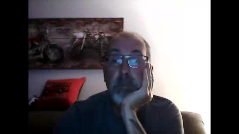 Snapshot of meathome3 chatting on September 12, 1:38 am me at home online show from September 12, 1:38 am