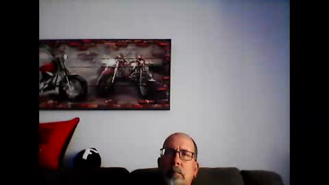 Snapshot of meathome3 chatting on October 12, 4:06 pm me at home online show from October 12, 4:06 pm