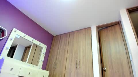 medelyn  Instagram mady evans13 online show from November 11, 10:32 pm