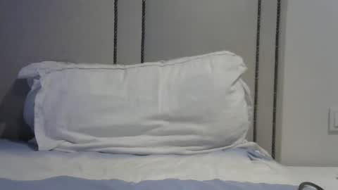 medusalady online show from December 8, 2:19 pm