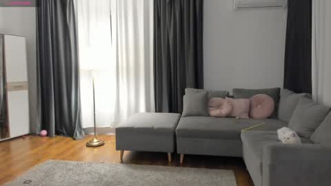 MedussaEyes online show from February 9, 12:39 am