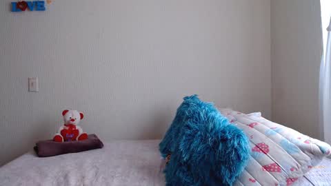 Snapshot of meehturt chatting on December 7, 8:16 pm anna online show from December 7, 8:16 pm