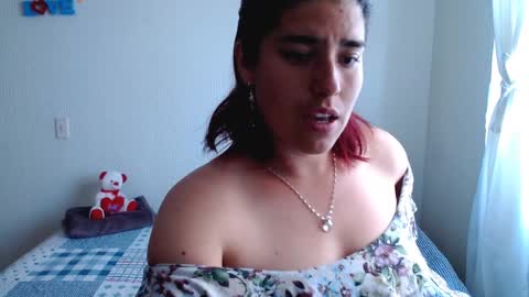 Snapshot of meehturt chatting on February 1, 2:02 pm anna online show from February 1, 2:02 pm