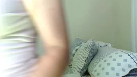 Snapshot of meehturt chatting on March 7, 2:46 am anna online show from March 7, 2:46 am