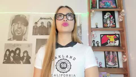 Emily online show from September 13, 11:37 pm