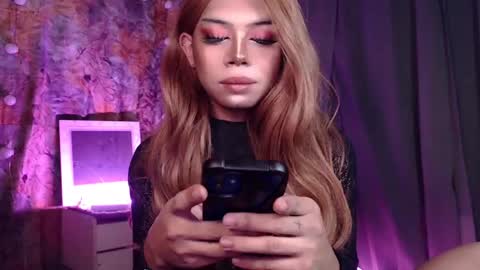 Snapshot of meetmehalfway888 chatting on December 29, 5:21 am GODDESS OF ALL GODDESSES online show from December 29, 5:21 am