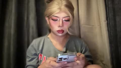 Snapshot of meetmehalfway888 chatting on September 16, 5:41 am GODDESS OF ALL GODDESSES online show from September 16, 5:41 am