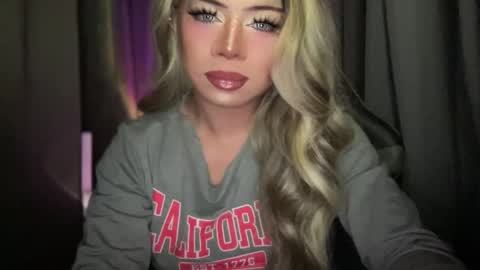 Snapshot of meetmehalfway888 chatting on October 13, 6:24 am GODDESS OF ALL GODDESSES online show from October 13, 6:24 am