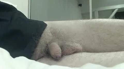 meforu21 online show from December 5, 8:55 pm