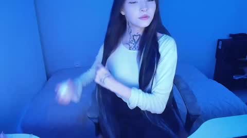 mefwhOre online show from January 27, 7:45 am