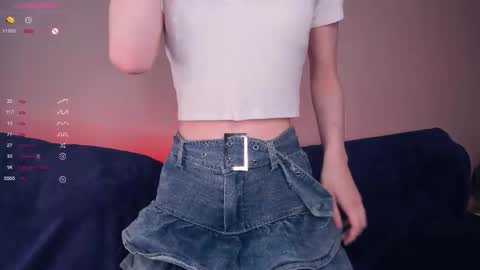 Snapshot of megan_chan chatting on September 23, 7:06 pm Megan and Anna online show from September 23, 7:06 pm