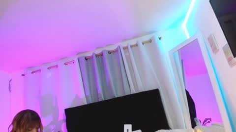 megan do santos online show from September 12, 8:42 pm