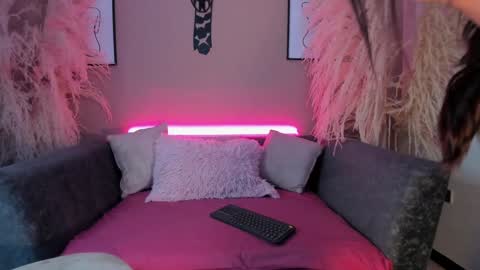     online show from January 11, 11:56 am