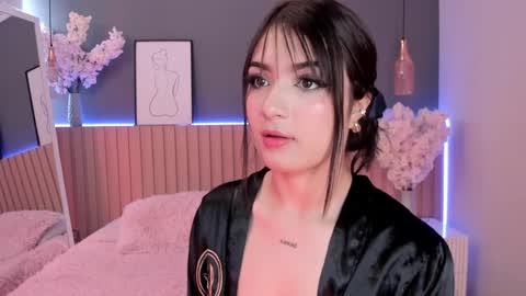     online show from February 14, 4:09 pm