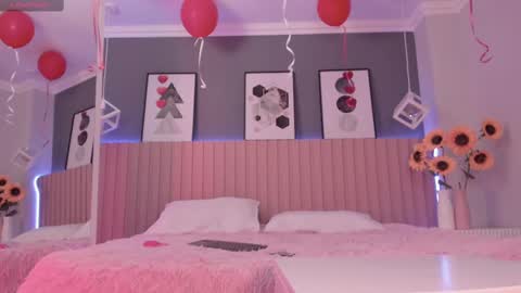     online show from February 17, 7:10 pm