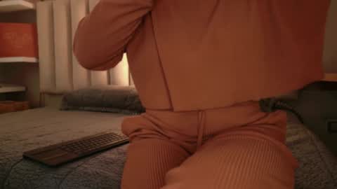     online show from October 15, 12:05 pm