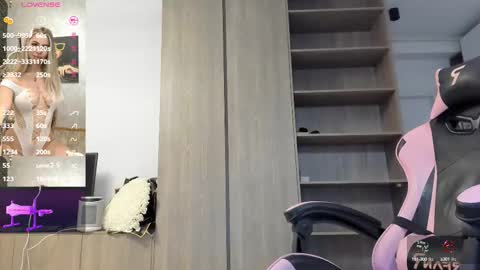 Megan online show from October 5, 5:06 am