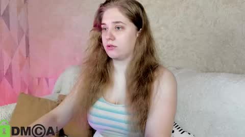 Snapshot of megan_violer chatting on November 19, 5:24 pm Megan Mon Fri 1600-2200pm Tue Wen Sat 0900-1600pm online show from November 19, 5:24 pm