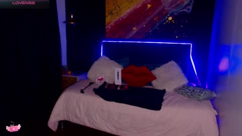 M E G A N   online show from December 21, 8:43 pm