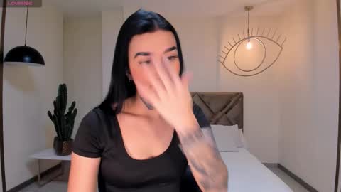 Megan Cross online show from November 9, 11:25 pm