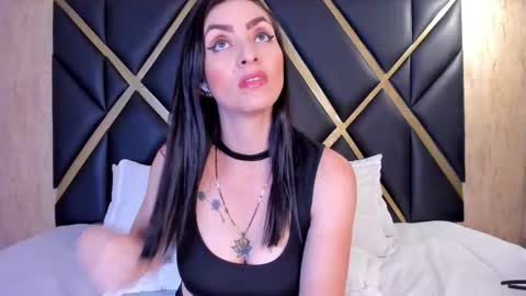 Snapshot of meganhofman chatting on September 29, 7:51 pm Megan Hofman online show from September 29, 7:51 pm