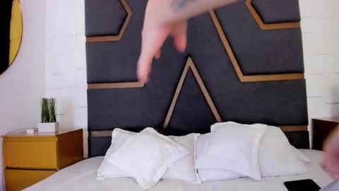 Snapshot of meganhofman chatting on October 18, 11:33 am Megan Hofman online show from October 18, 11:33 am