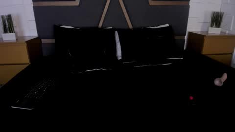 Snapshot of meganhofman chatting on November 7, 7:47 pm Megan Hofman online show from November 7, 7:47 pm